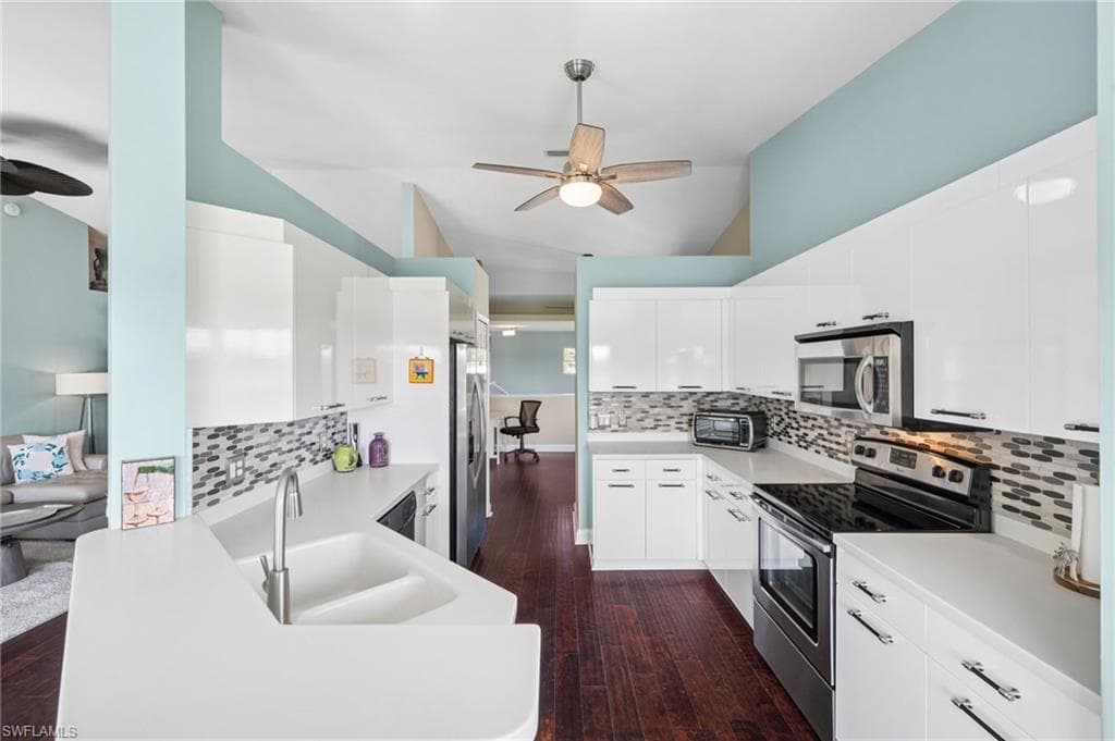 5912 Three Iron Dr 2403, Naples, FL 34110-10