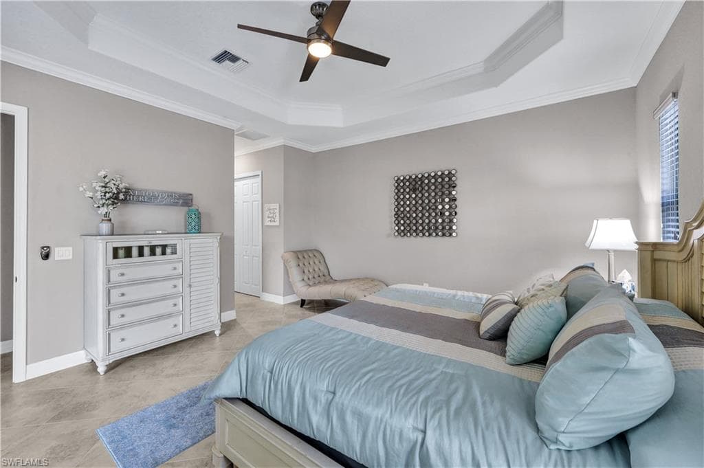 2786 Aviamar Cir, Naples, FL 34114-14