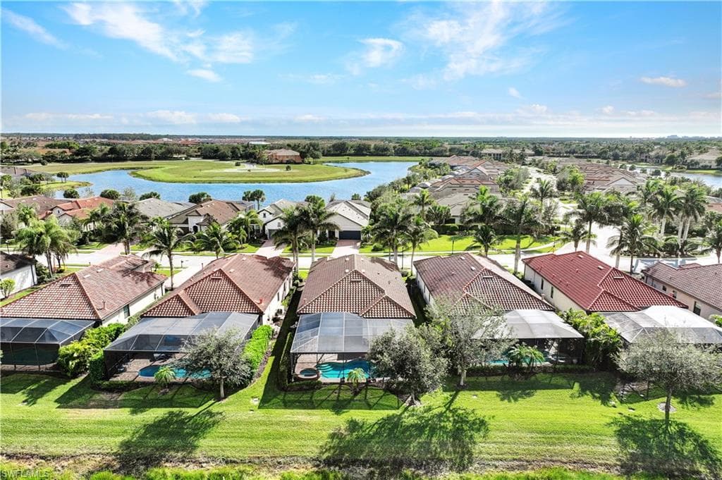 2786 Aviamar Cir, Naples, FL 34114-33