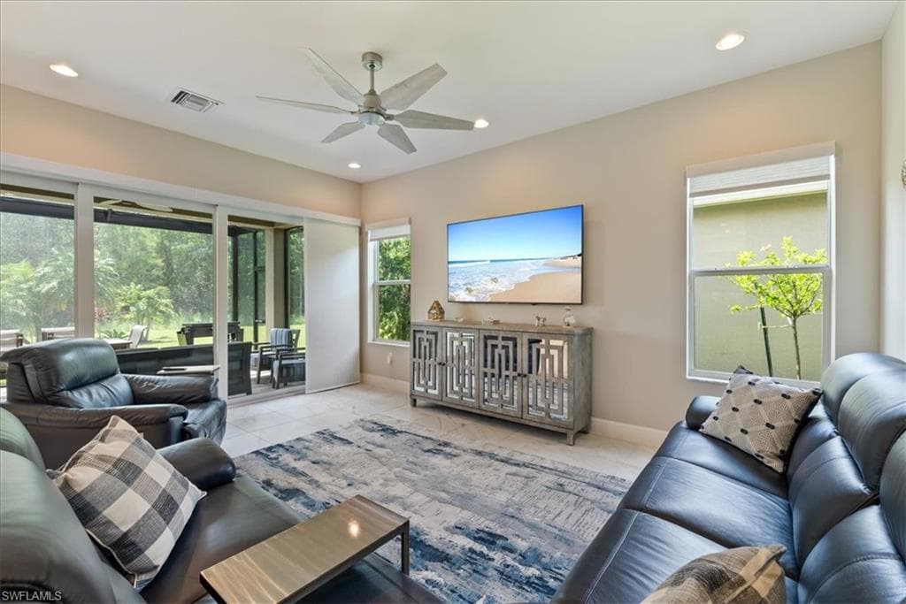 28646 Lobos Cir, Bonita Springs, FL 34135-8