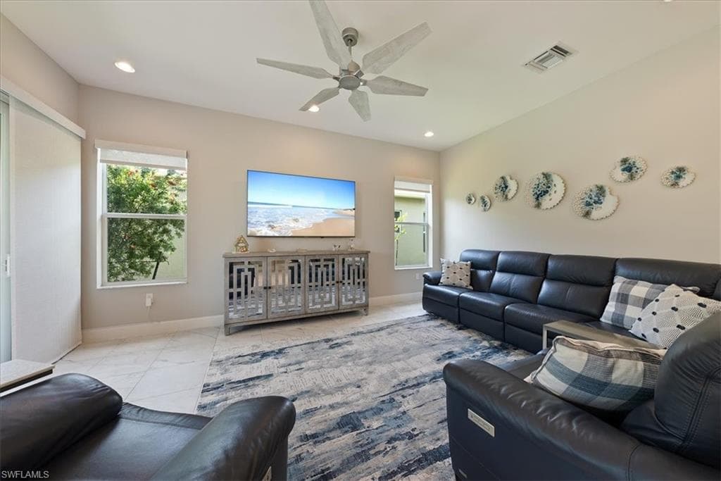 28646 Lobos Cir, Bonita Springs, FL 34135-9