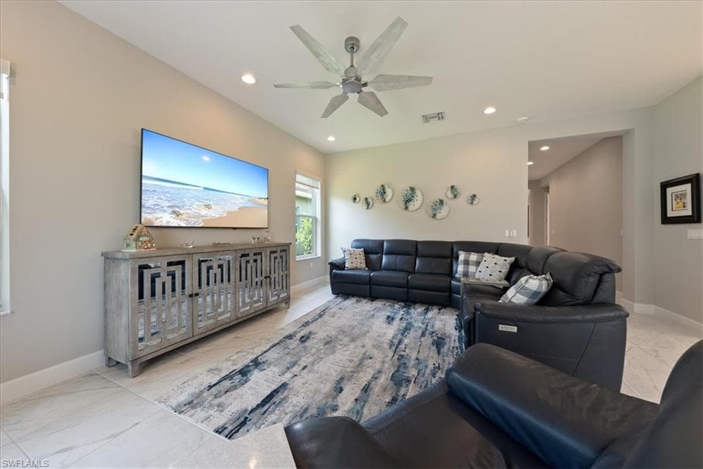 28646 Lobos Cir, Bonita Springs, FL 34135-11