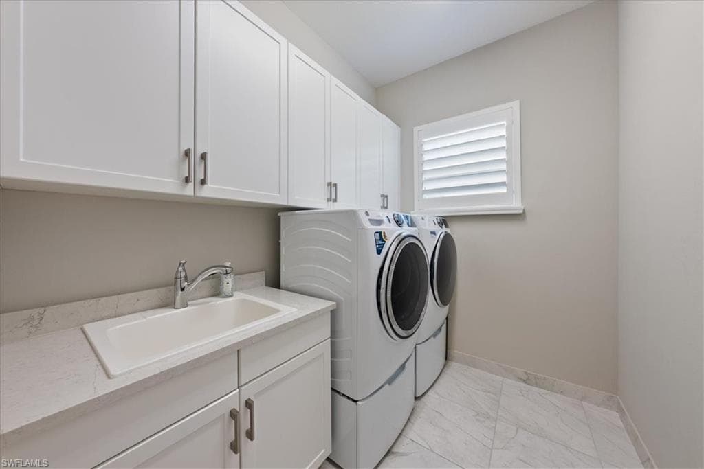 28646 Lobos Cir, Bonita Springs, FL 34135-24