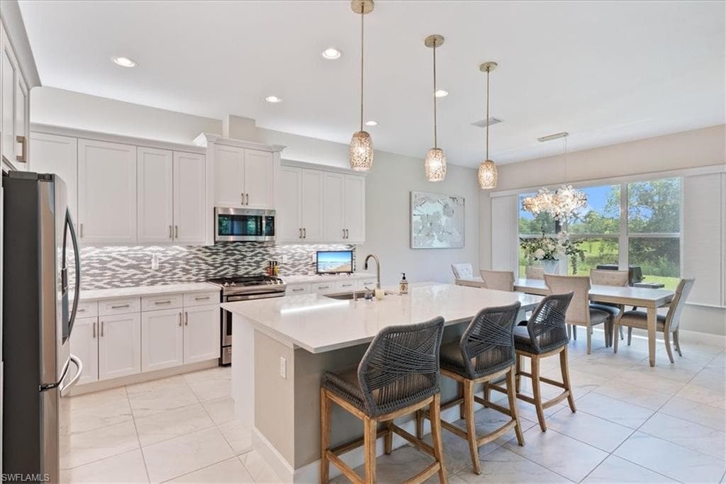 28646 Lobos Cir, Bonita Springs, FL 34135-1