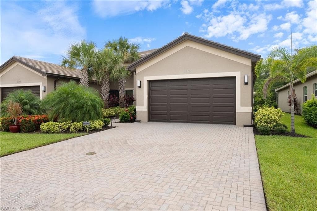 28646 Lobos Cir, Bonita Springs, FL 34135-32