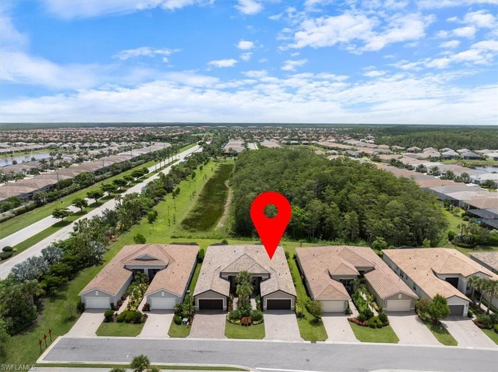 28646 Lobos Cir, Bonita Springs, FL 34135-35