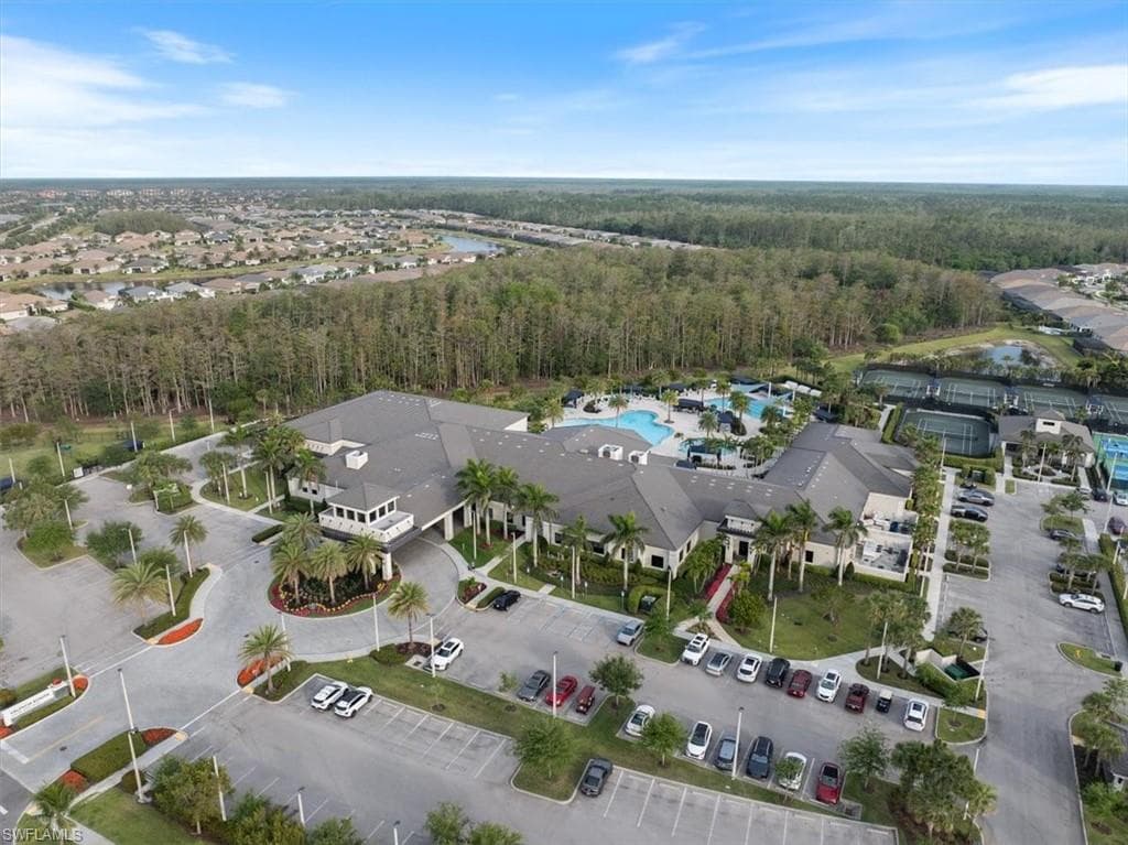 28646 Lobos Cir, Bonita Springs, FL 34135-46
