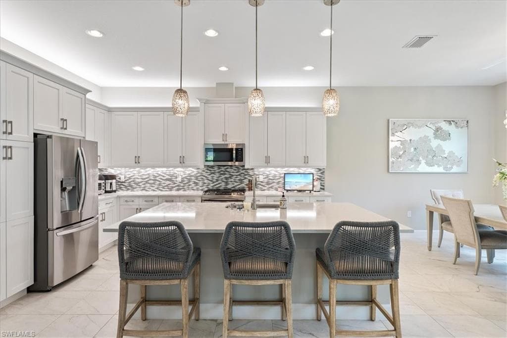28646 Lobos Cir, Bonita Springs, FL 34135-4