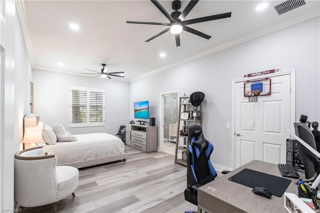 5791 Shady Oaks Ln, Naples, FL 34119-18