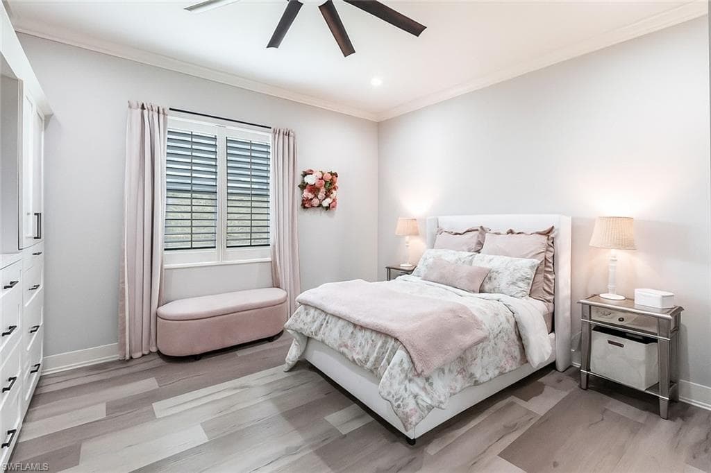 5791 Shady Oaks Ln, Naples, FL 34119-24