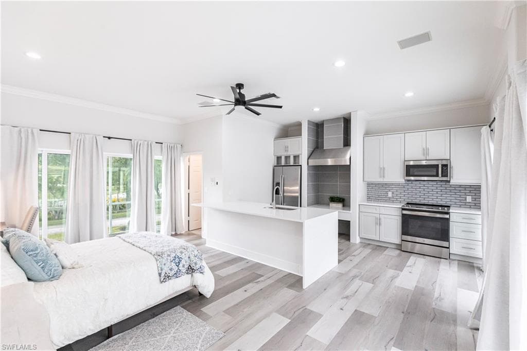 5791 Shady Oaks Ln, Naples, FL 34119-26
