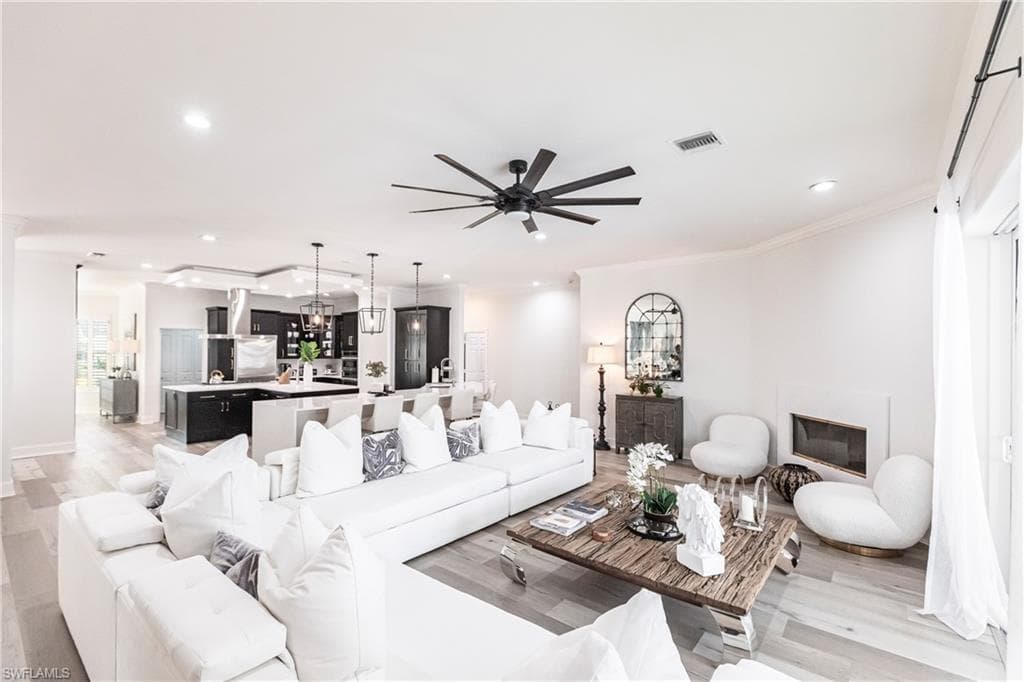 5791 Shady Oaks Ln, Naples, FL 34119-6