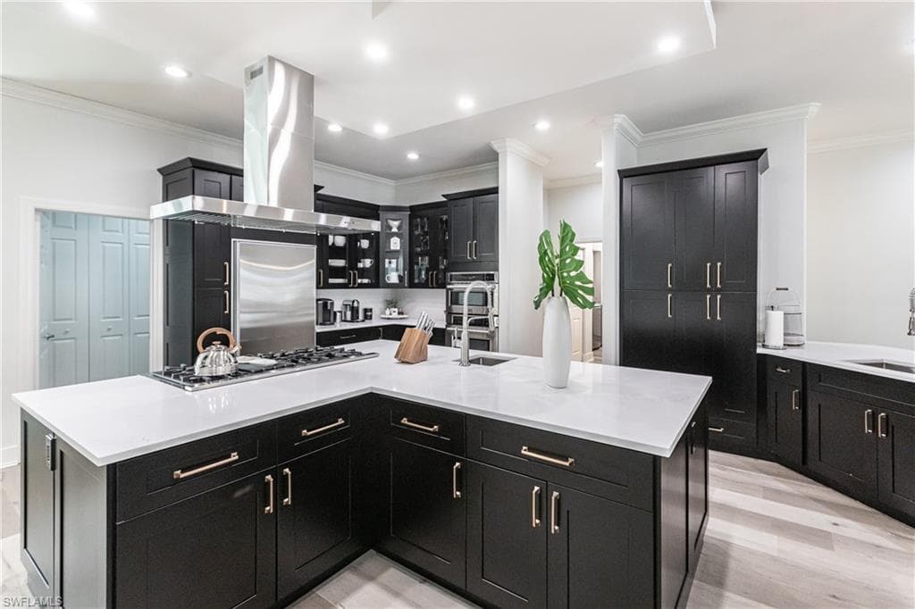 5791 Shady Oaks Ln, Naples, FL 34119-8