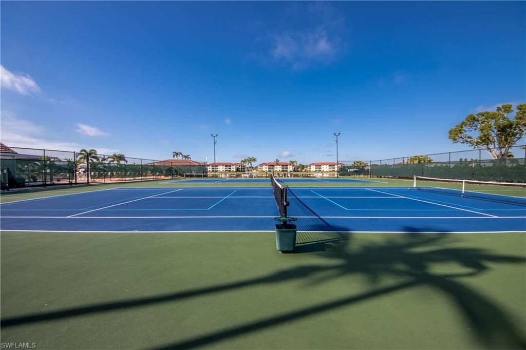 11060 Caravel Cir 104, Fort Myers, FL 33908-8