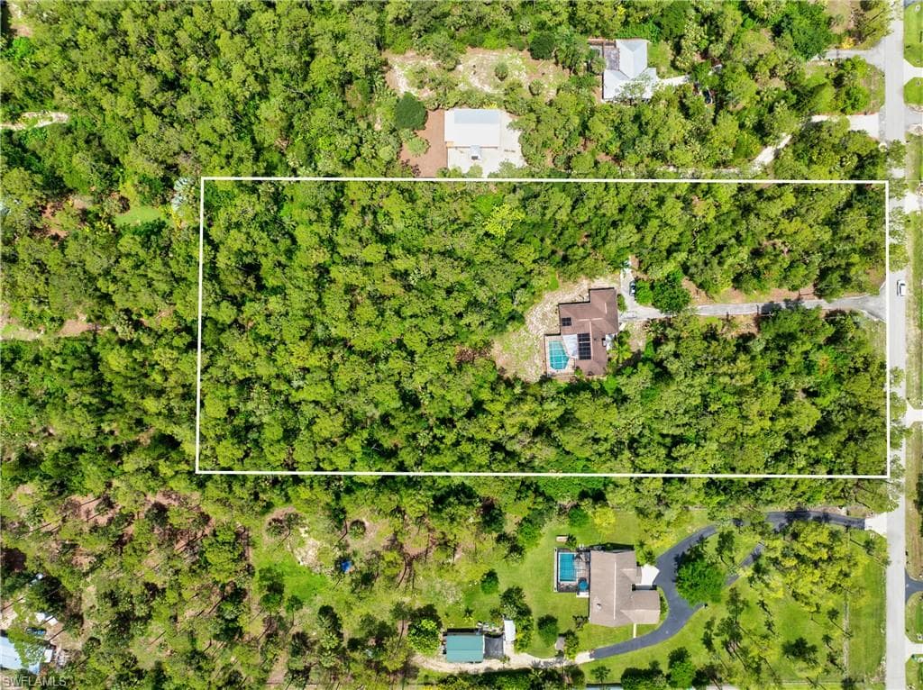3500 19th Ave SW, Naples, FL 34117-5