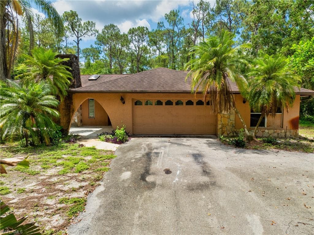 3500 19th Ave SW, Naples, FL 34117-6