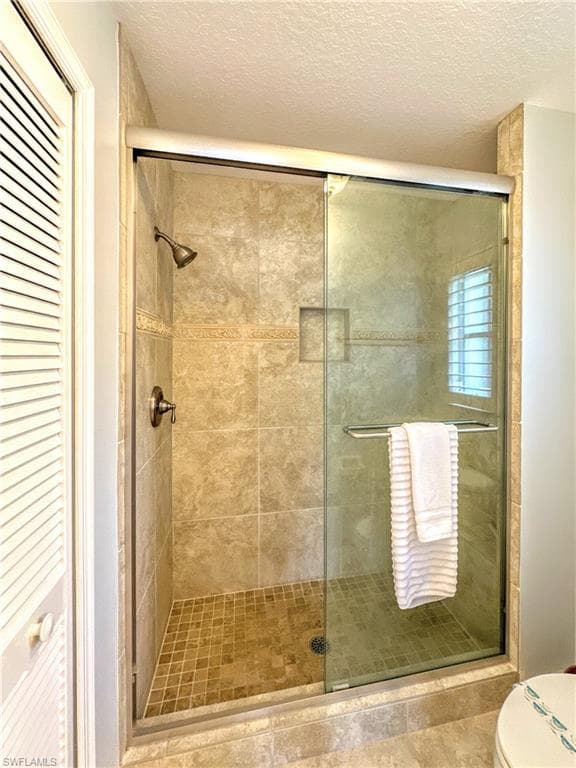 7066 Barrington Cir 201, Naples, FL 34108-14