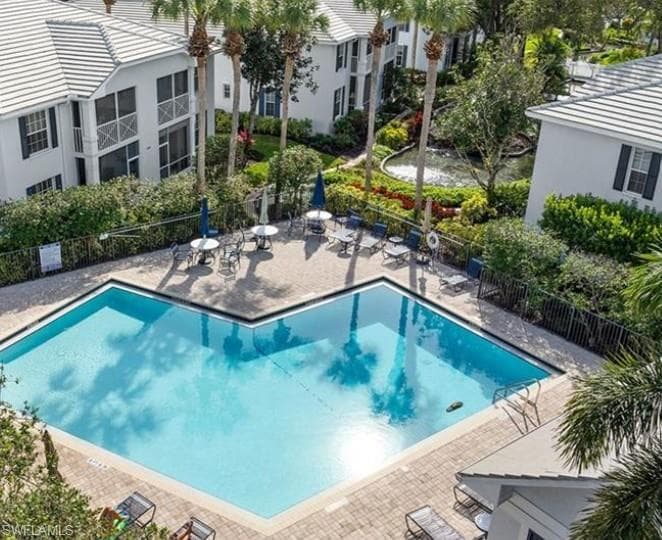 7066 Barrington Cir 201, Naples, FL 34108-20