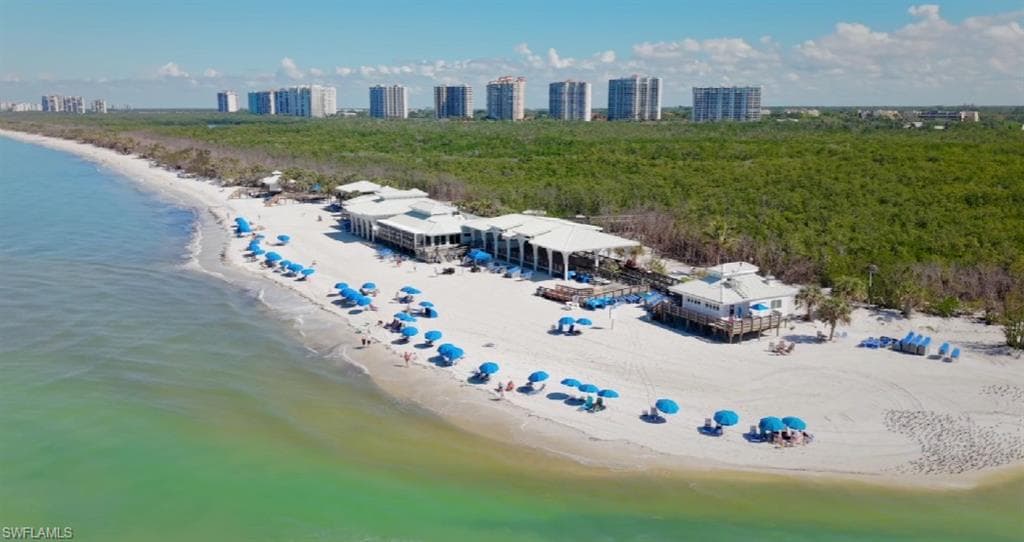 7066 Barrington Cir 201, Naples, FL 34108-25