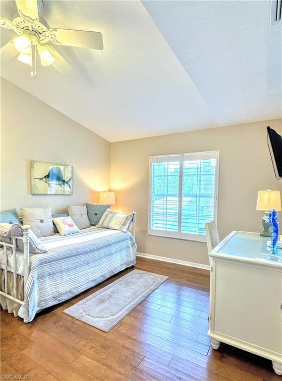 7066 Barrington Cir 201, Naples, FL 34108-8