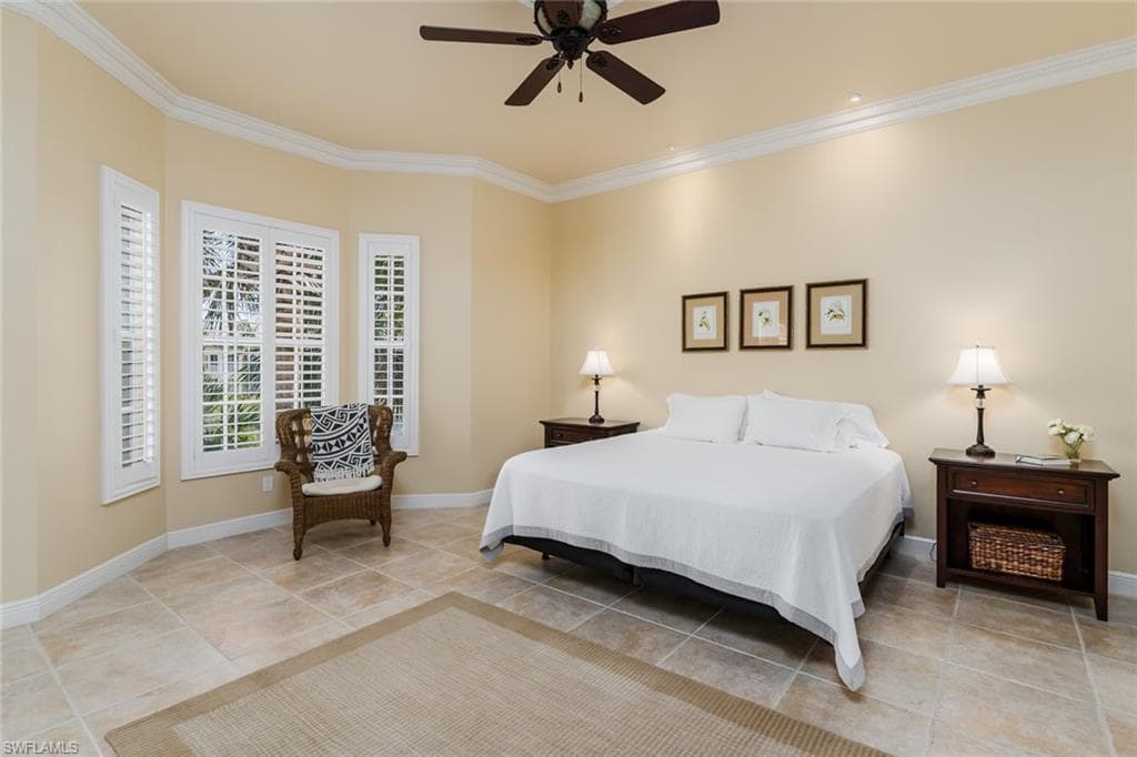 330 Grove Ct 2-201, Naples, FL 34110-14