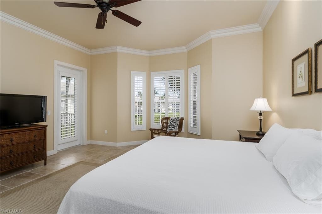 330 Grove Ct 2-201, Naples, FL 34110-15