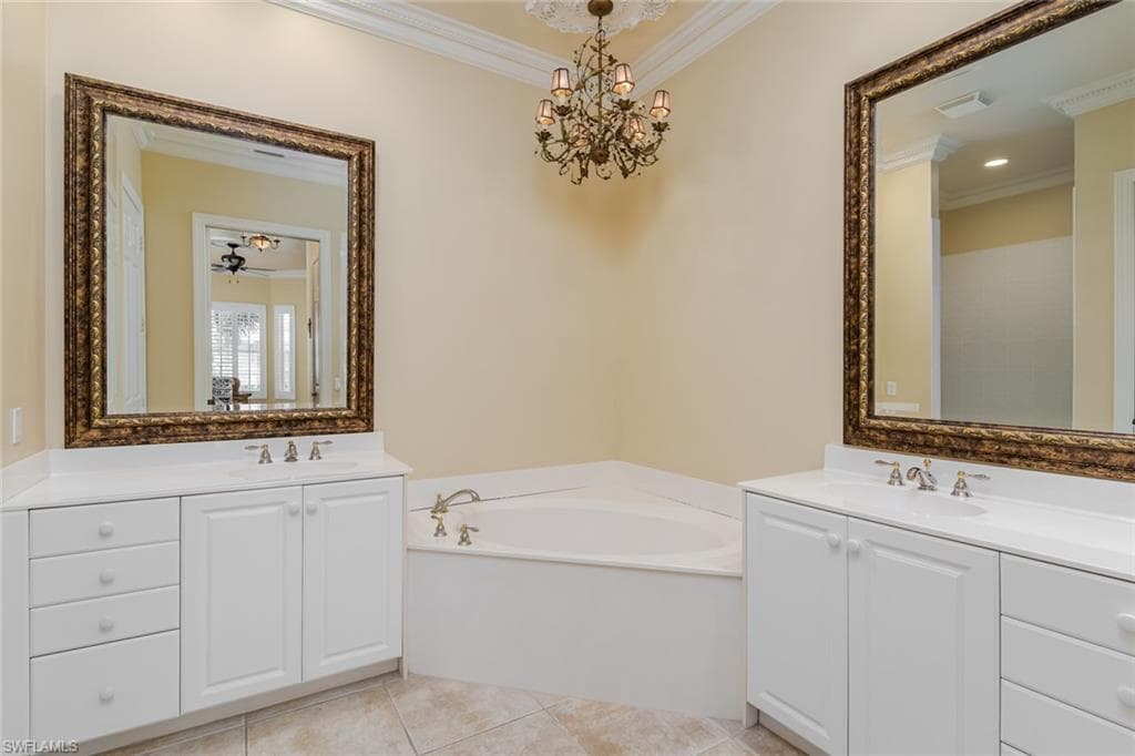 330 Grove Ct 2-201, Naples, FL 34110-17
