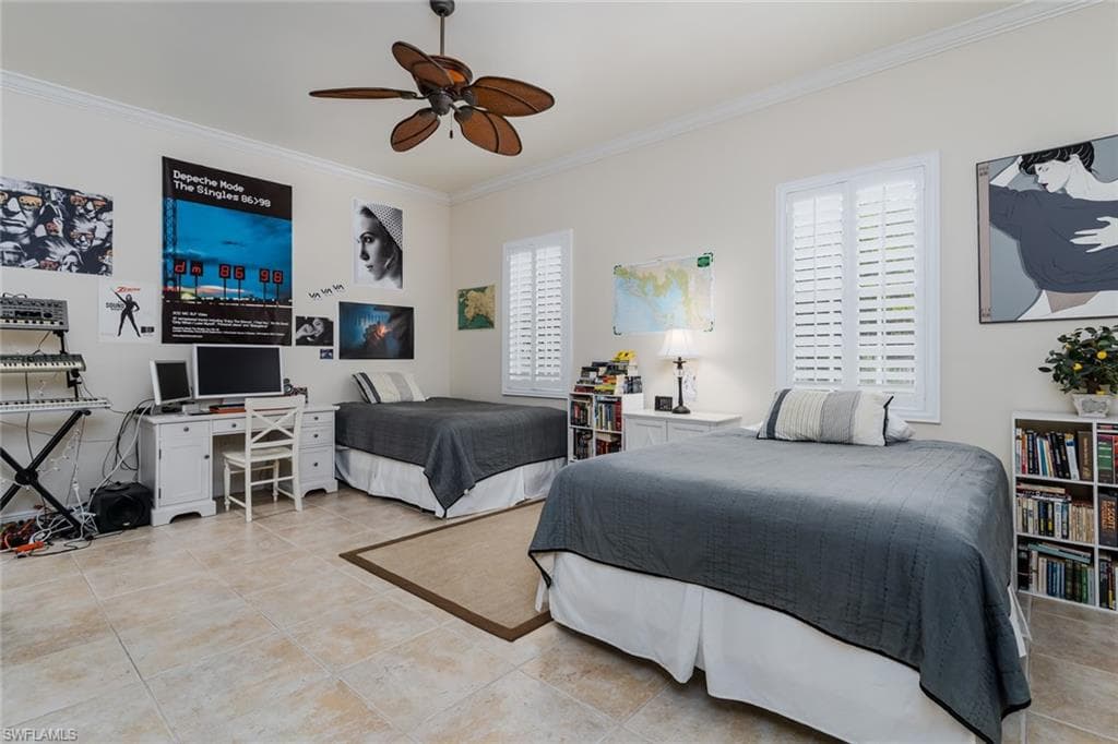 330 Grove Ct 2-201, Naples, FL 34110-19