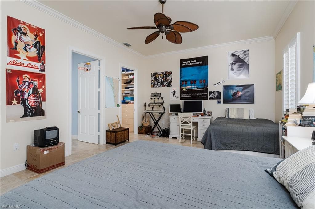 330 Grove Ct 2-201, Naples, FL 34110-21