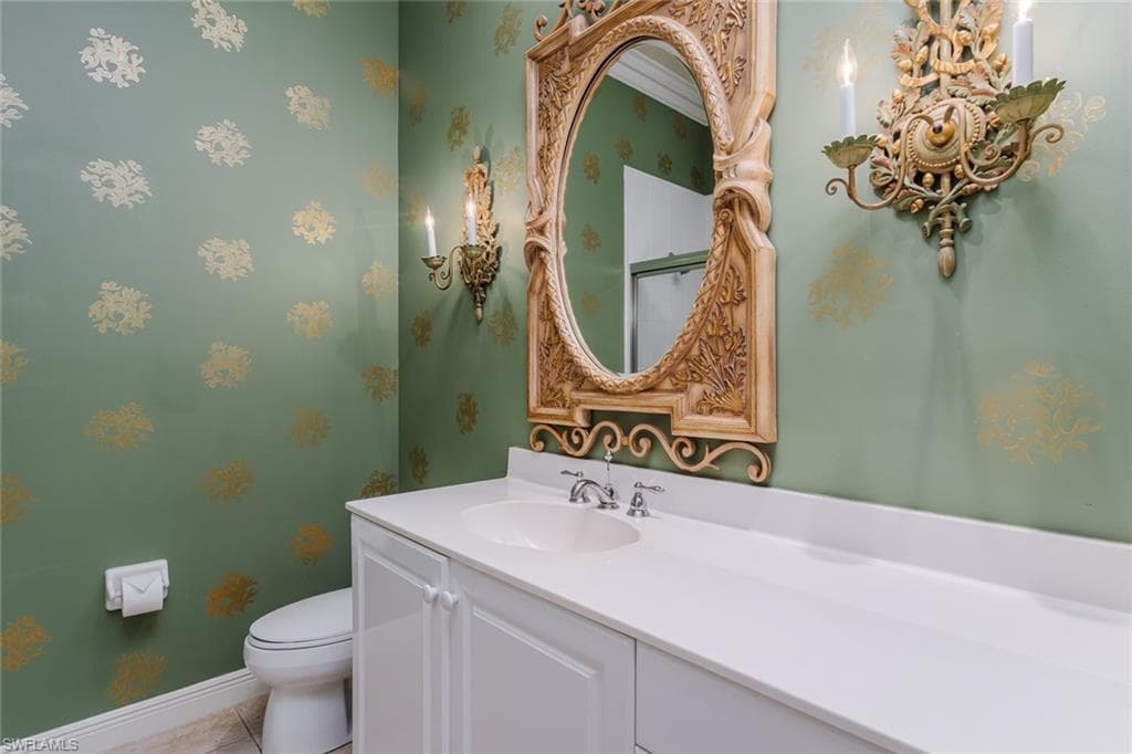 330 Grove Ct 2-201, Naples, FL 34110-25
