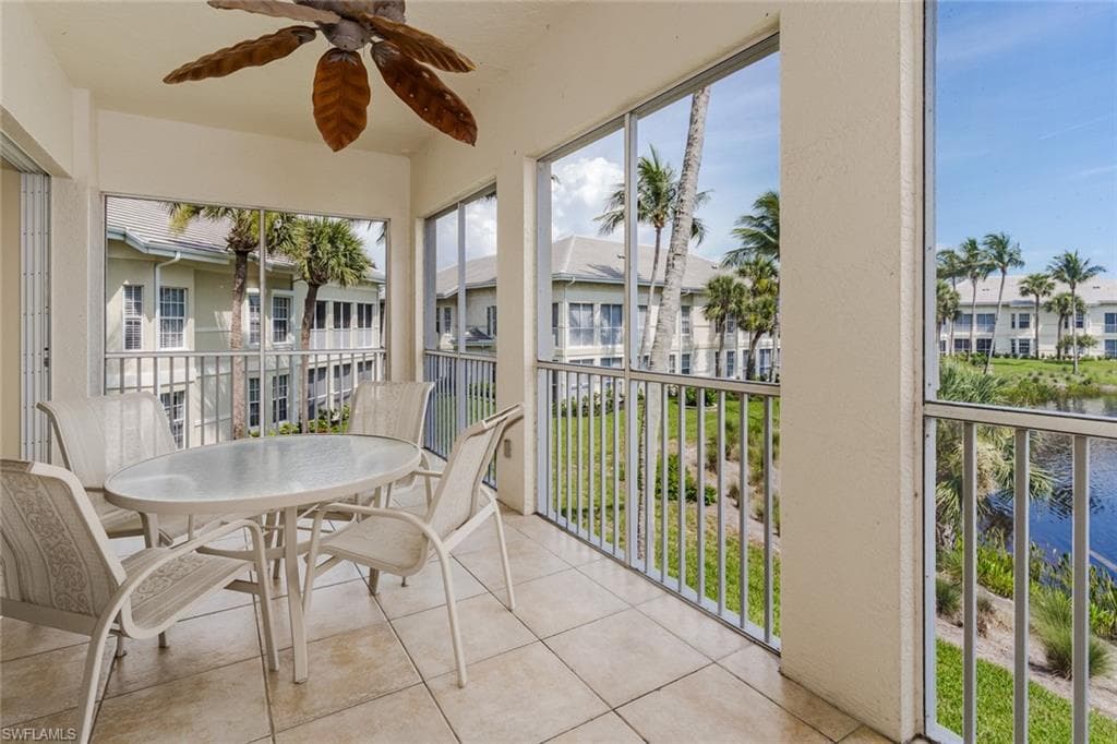330 Grove Ct 2-201, Naples, FL 34110-29