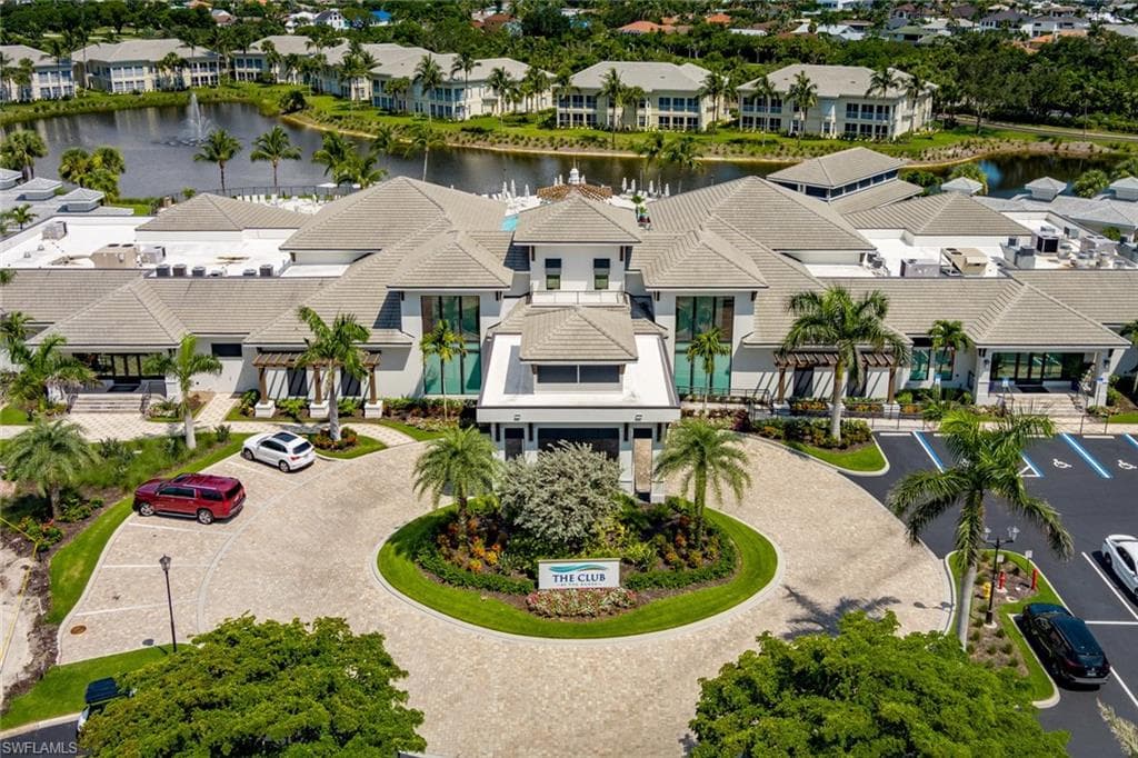 330 Grove Ct 2-201, Naples, FL 34110-45