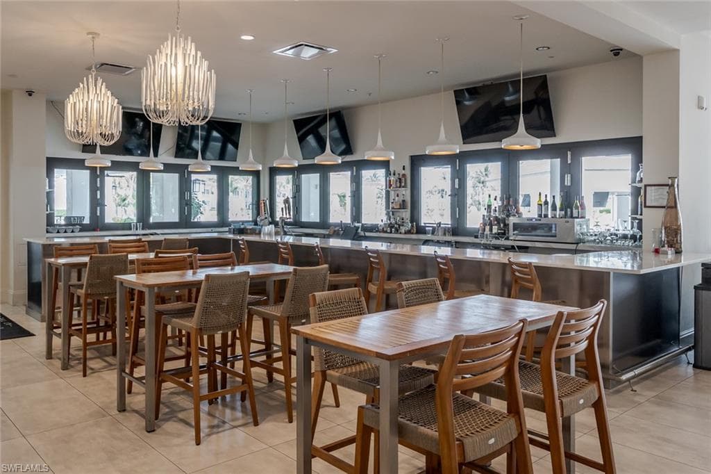 330 Grove Ct 2-201, Naples, FL 34110-50