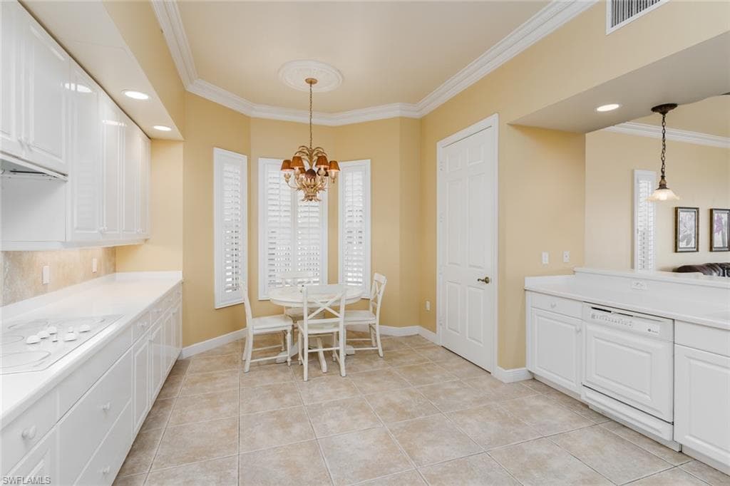 330 Grove Ct 2-201, Naples, FL 34110-7