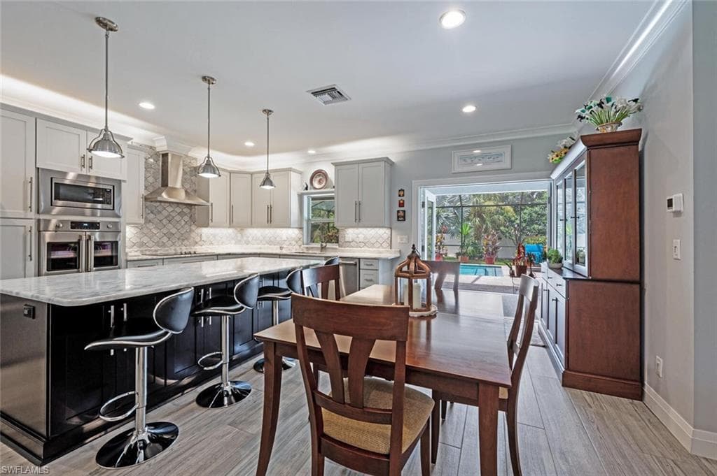 10327 Pennsylvania Ave, Bonita Springs, FL 34135-13