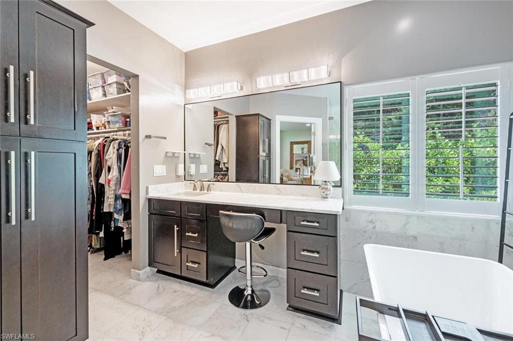10327 Pennsylvania Ave, Bonita Springs, FL 34135-22