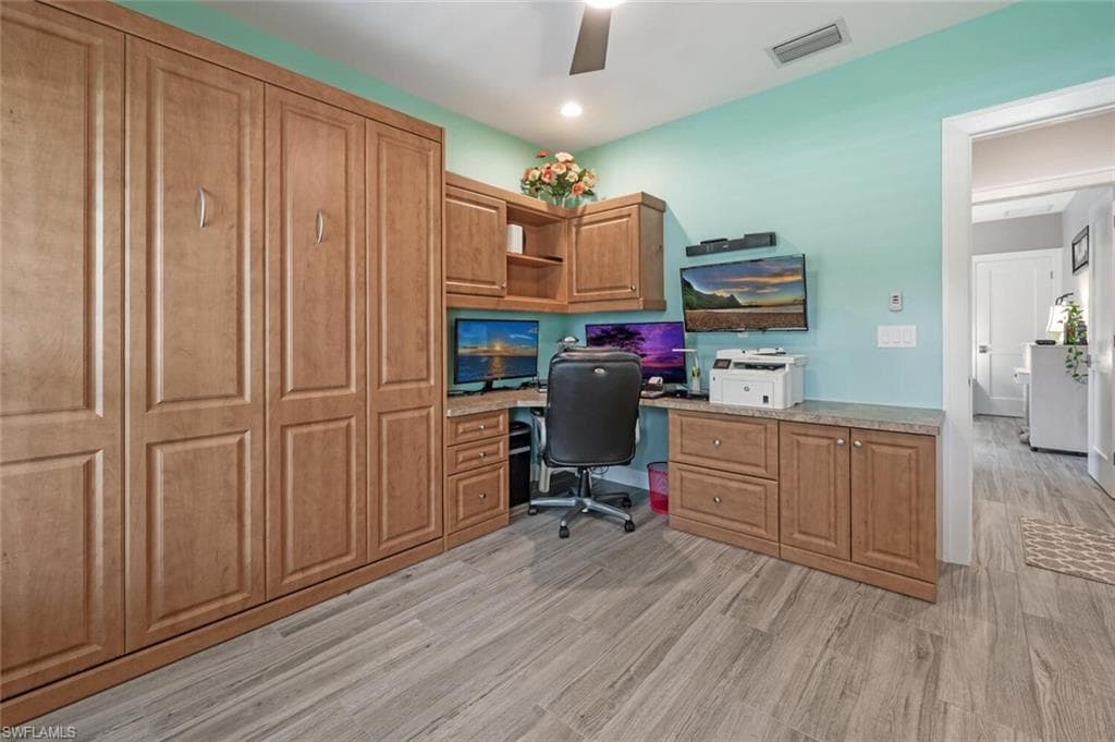 10327 Pennsylvania Ave, Bonita Springs, FL 34135-26