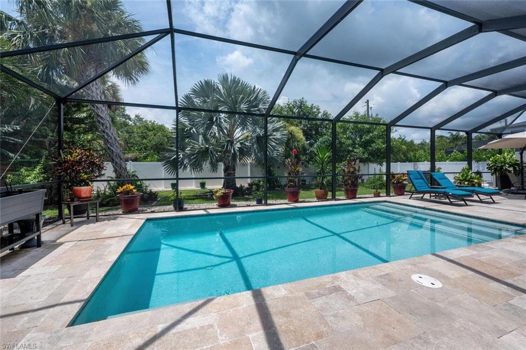 10327 Pennsylvania Ave, Bonita Springs, FL 34135-31