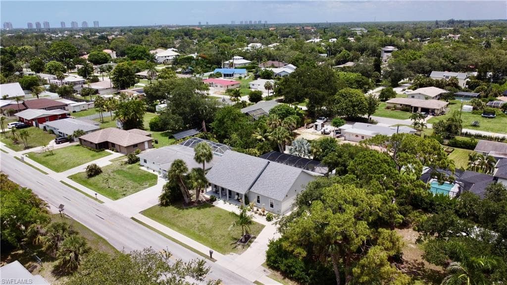 10327 Pennsylvania Ave, Bonita Springs, FL 34135-49