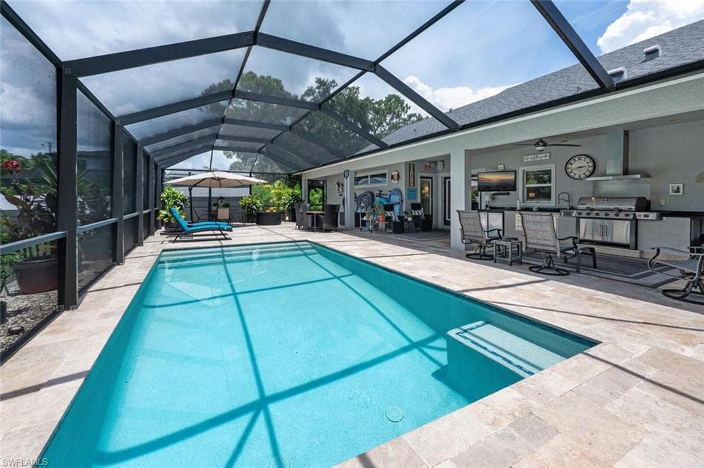 10327 Pennsylvania Ave, Bonita Springs, FL 34135-5