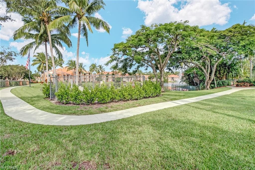 1265 Wildwood Lakes Blvd 208, Naples, FL 34104-27