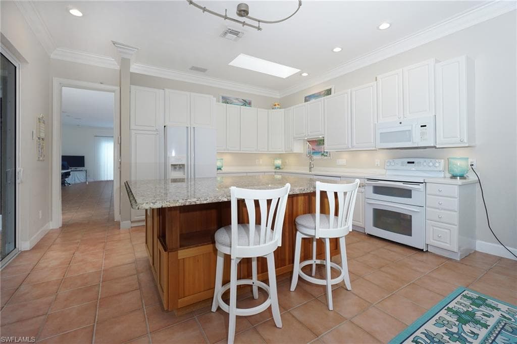 922 Turtle Ct 21-21, Naples, FL 34108-13