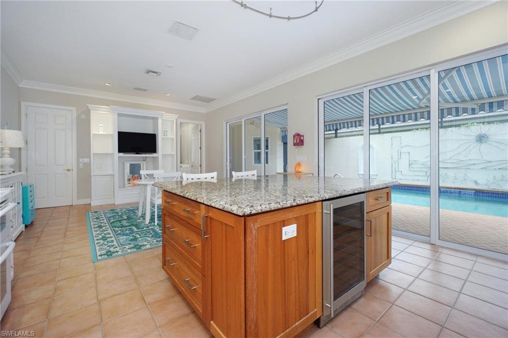 922 Turtle Ct 21-21, Naples, FL 34108-16