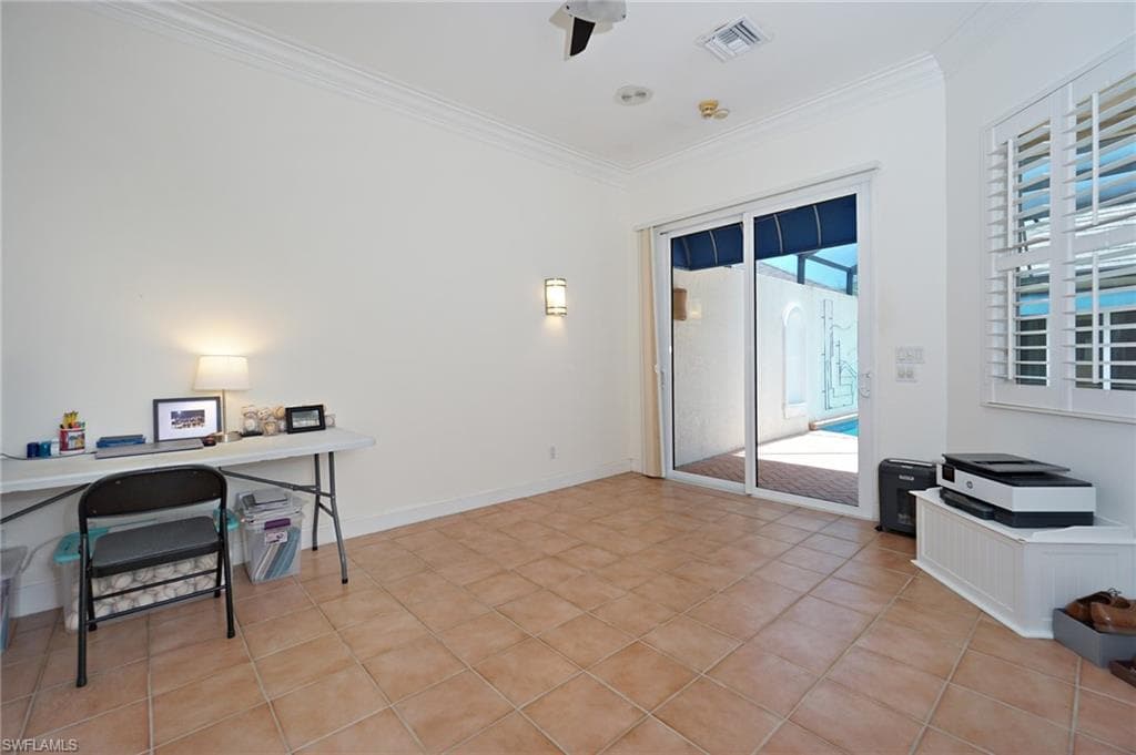 922 Turtle Ct 21-21, Naples, FL 34108-28