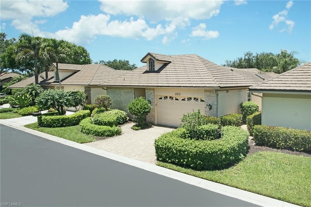 922 Turtle Ct 21-21, Naples, FL 34108-32