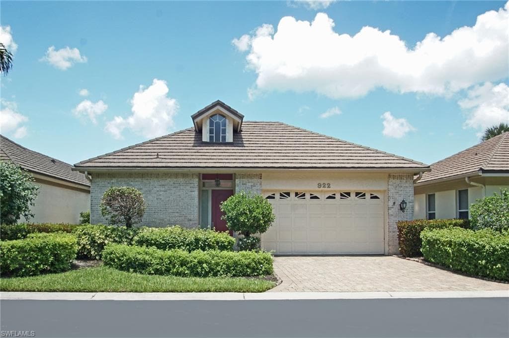 922 Turtle Ct 21-21, Naples, FL 34108-3
