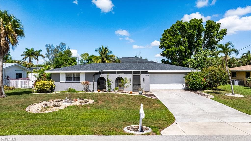 5816 1st Pl, Cape Coral, FL 33914-4