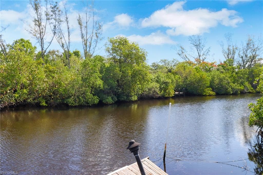 2447 Harbor Rd, Naples, FL 34104-9