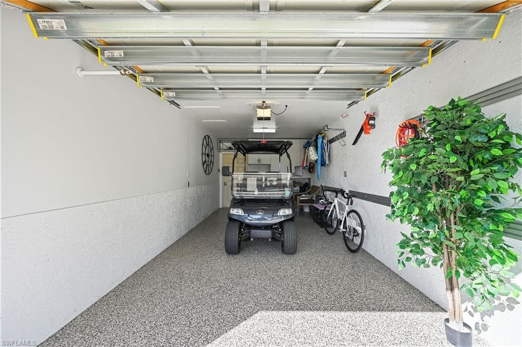 547 11th Ave S 204, Naples, FL 34102-31