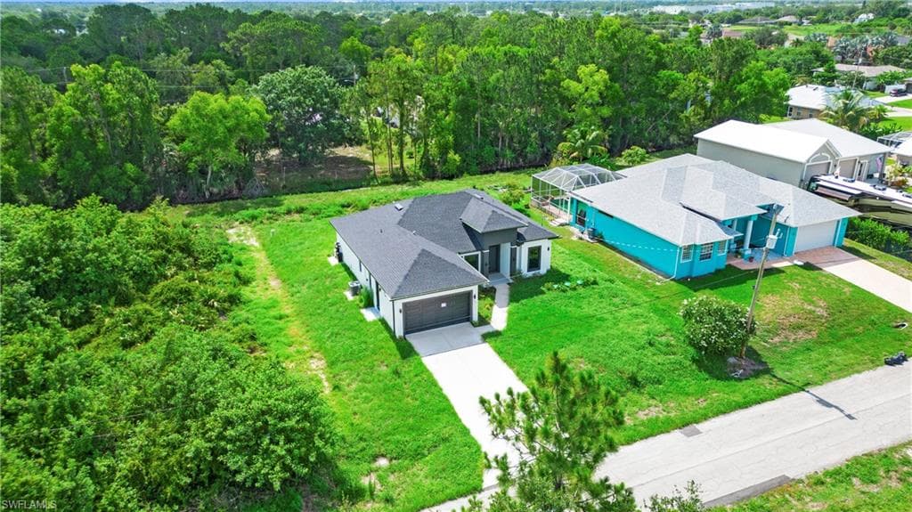 739 David Laird Ln, Lehigh Acres, FL 33974-32